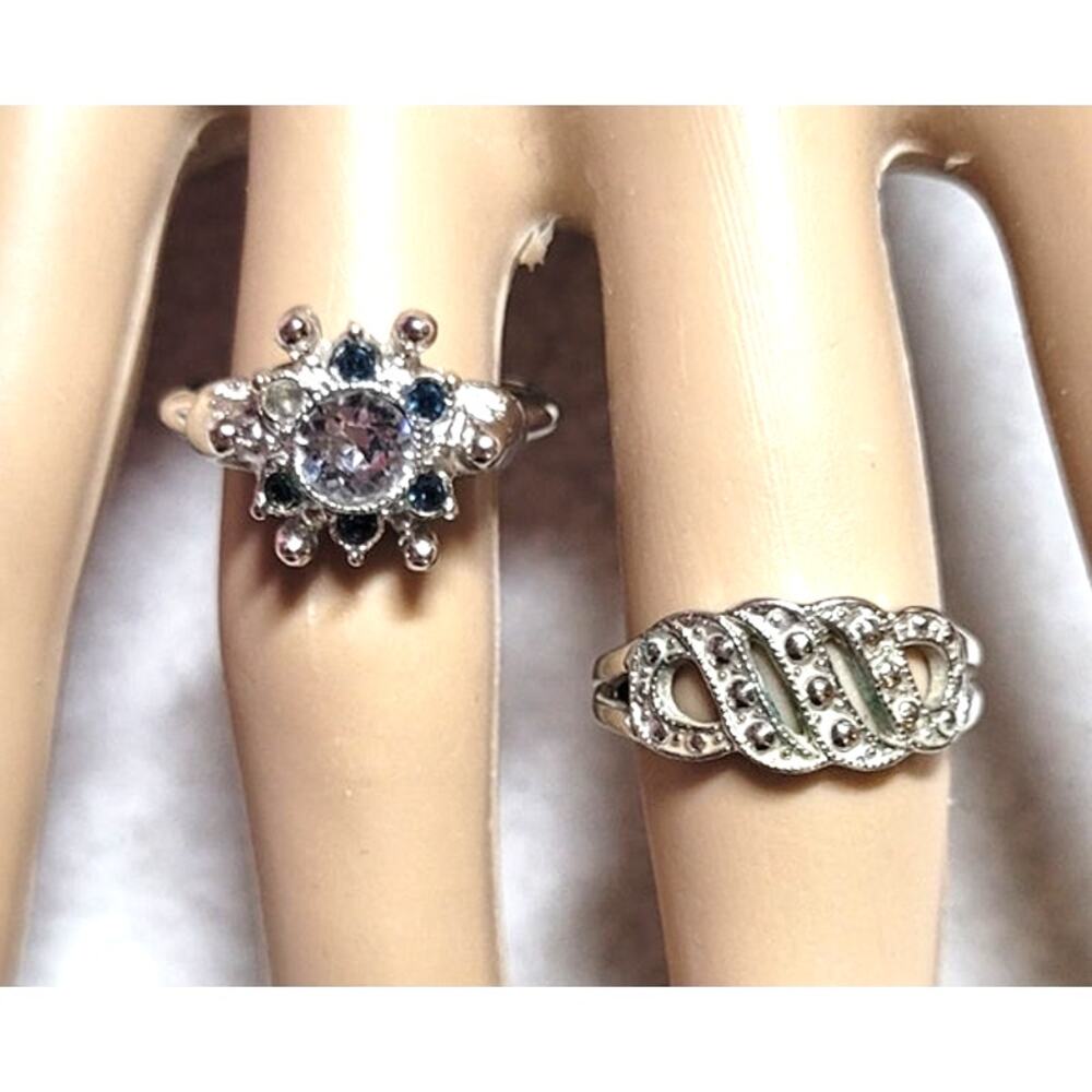 Lot of 2 Avon Rings Size 7-7.25 1980 Monaco Band 1974 Starsong Flower Silvertone